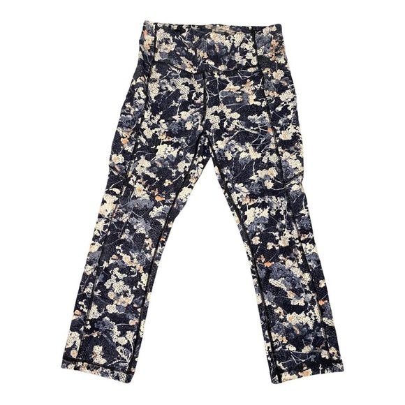 Lululemon Speed Up Crop in Spring bloom - Picture 2 of 7